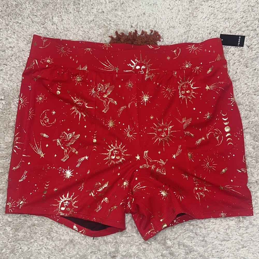 Torrid  Ultra High Rise 3.5 Inch Swim Short in Celestial Space Red Size 0